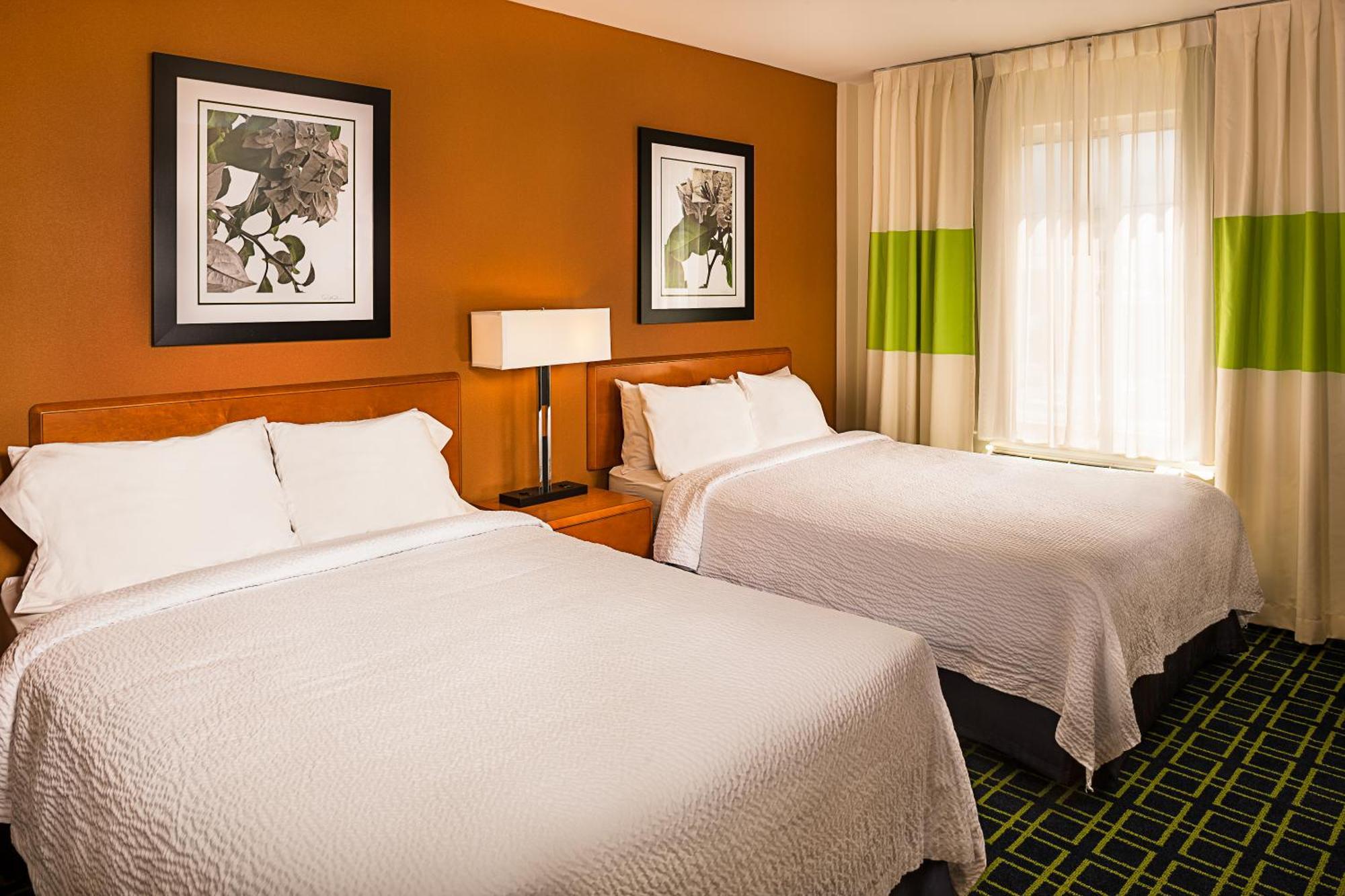 Fairfield Inn By Marriott New York Laguardia Airport/Flushing Bagian luar foto